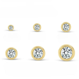 a collection of diamond sizes, ranging from 0.01 to 4mm, with the exception of 0.5mm. The diamonds are all genuine and are presented in a collage format, with each size represented by a single image.