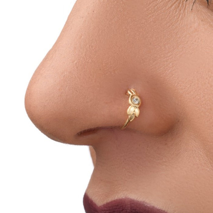 Kuberbbox 18K Gold and Diamond Sassy J Ring 0.05 Carat Nose Stud - Etsy
