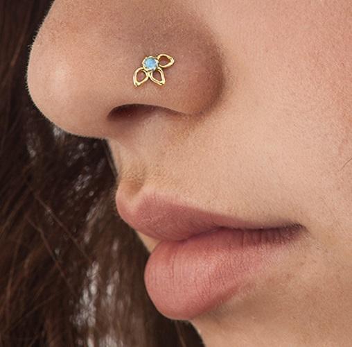 Flower Nose Stud in 14k Gold with Enamel Lucie - Main Image