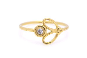 Delicate 14k Gold Diamond Engagement Ring - Mouttie